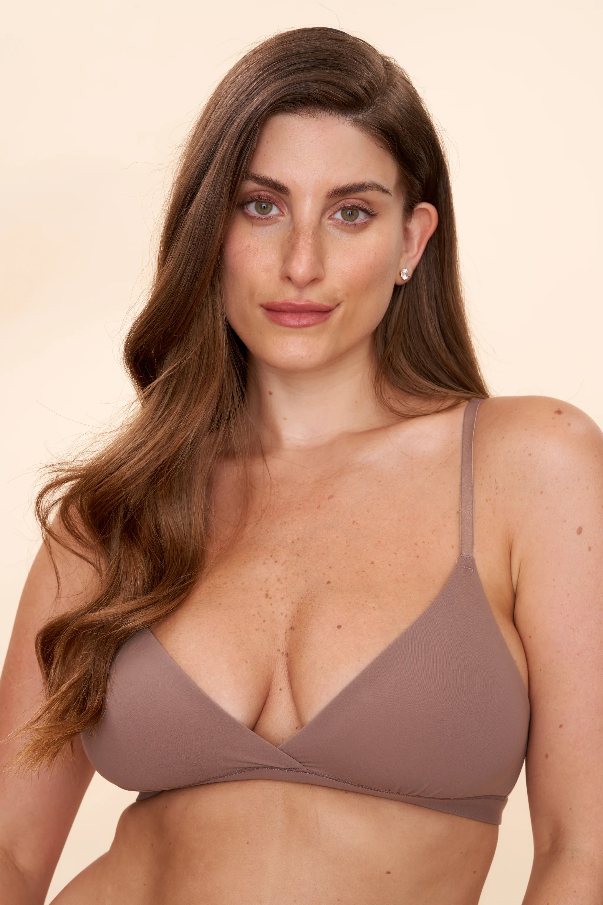 חזיה 720 עם סגירה אחורית